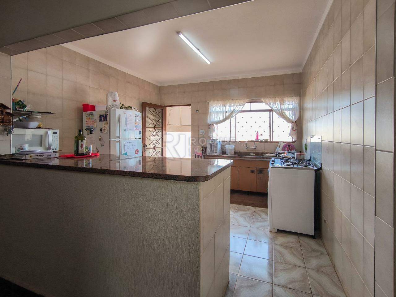 Casa em condomínio à venda no bairro Parque Egisto Ragazzo: COZINHA