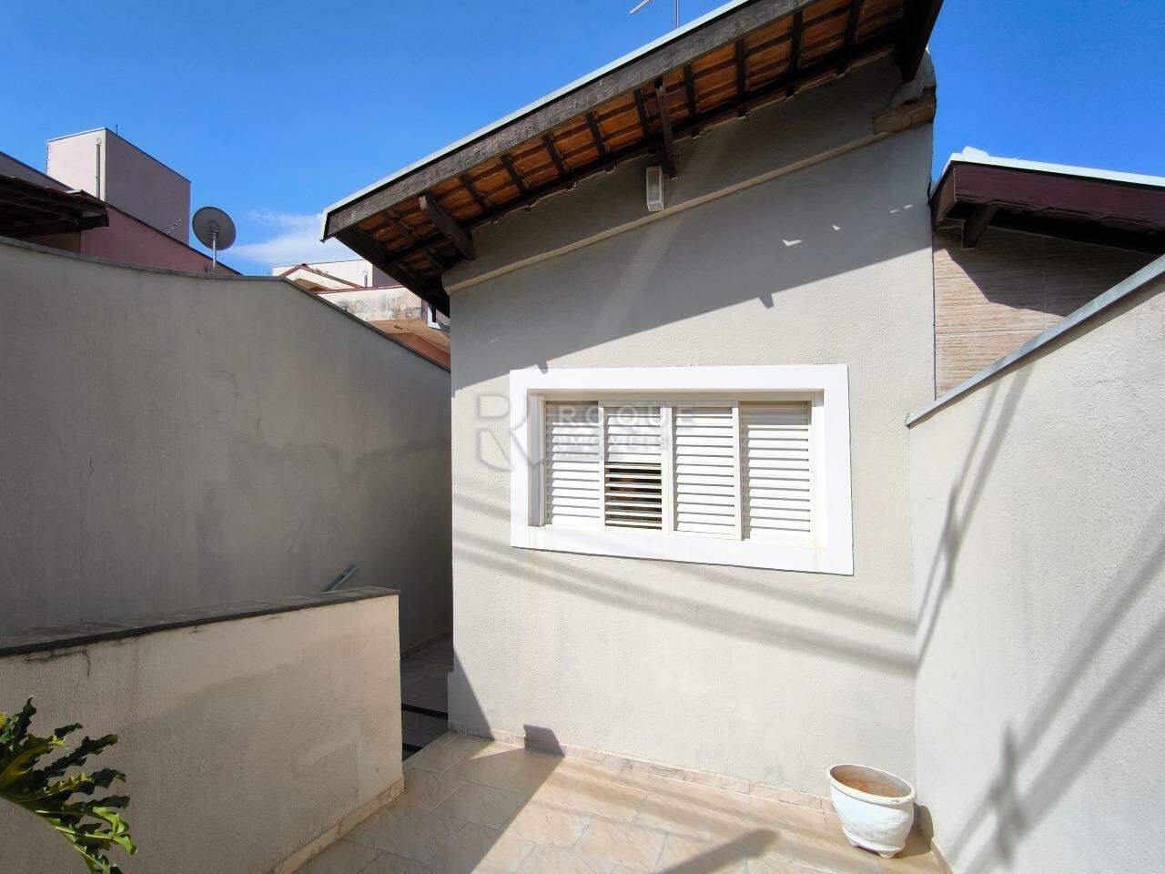 Casa Residencial à venda no bairro Vila Gioto: FRENTE