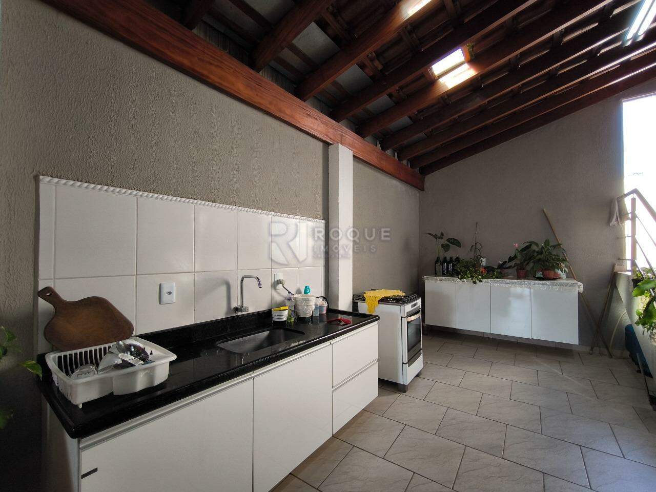 Casa Residencial à venda no bairro Vila Gioto: LAVATÓRIO