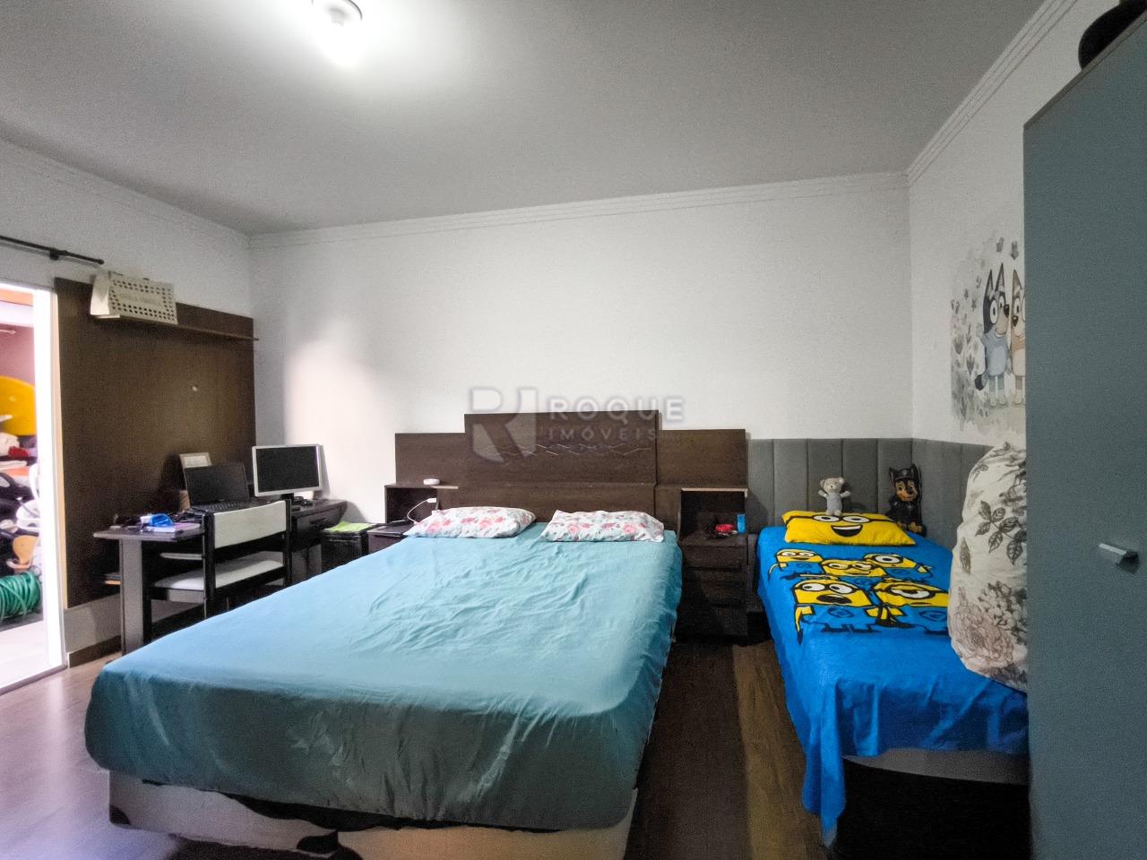 Casa Residencial à venda no bairro Parque Pompeu: SUÍTE