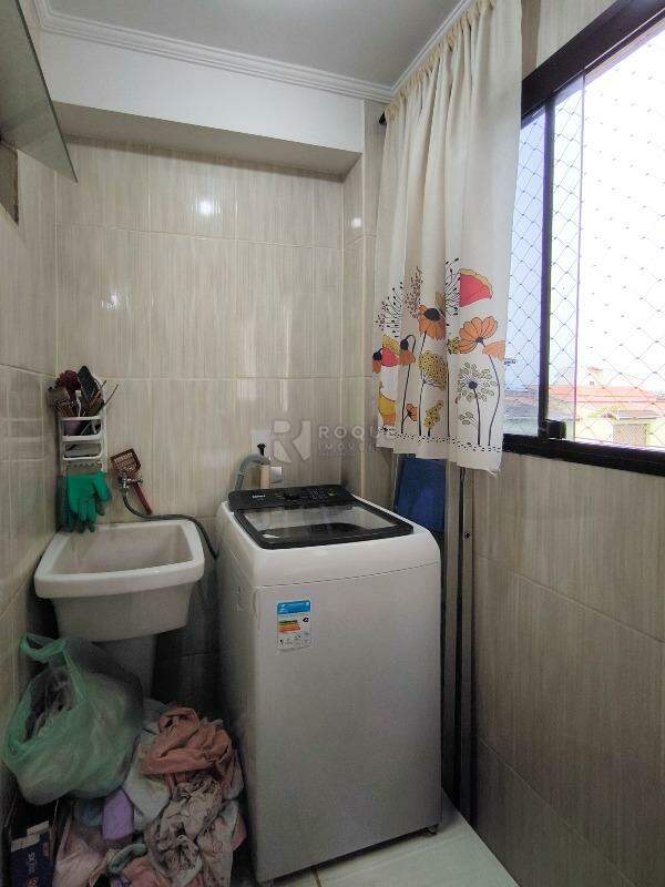 Apartamento à venda no bairro Jardim Ouro Verde: LAVANDERIA