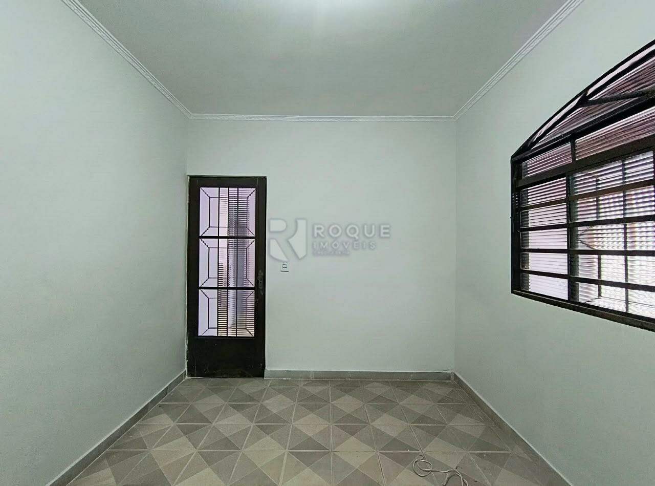 Casa Residencial para aluguel no bairro Jardim Residencial Victório Lucato: Sala