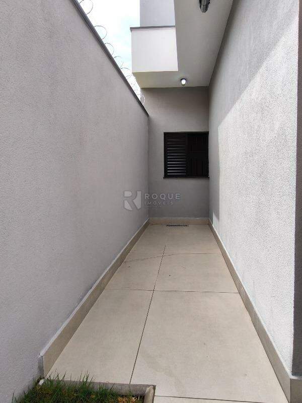 Casa Residencial à venda no bairro Jardim Marajoara: LATERAL EXTERNA