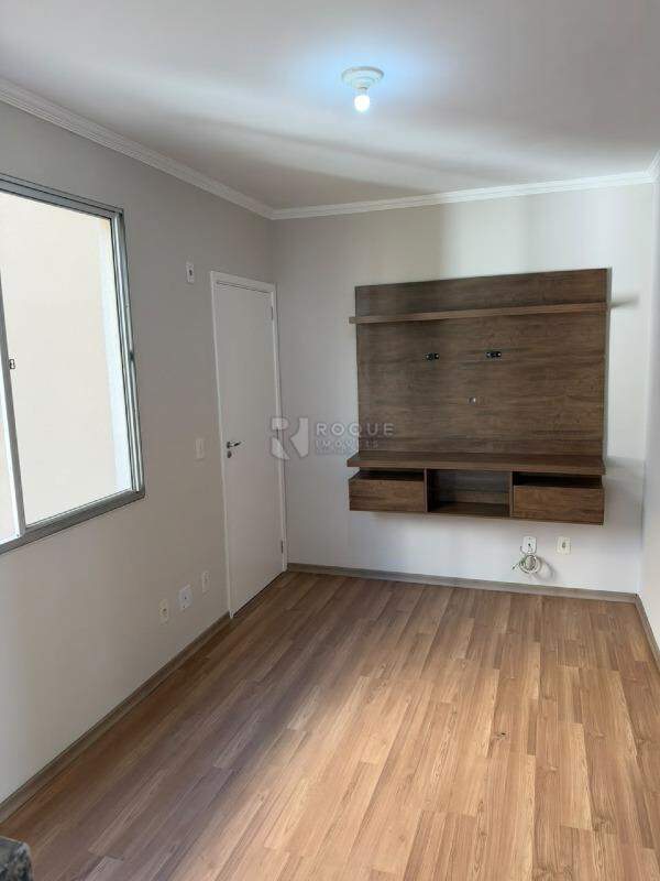 Apartamento à venda no bairro Jardim do Lago: Sala