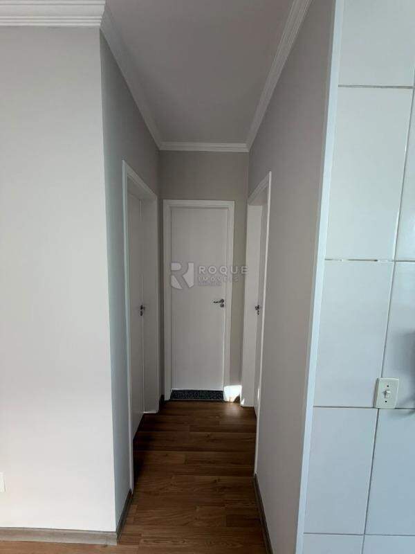 Apartamento à venda no bairro Jardim do Lago: Hall