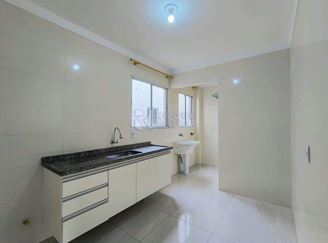 Apartamento para aluguel no bairro Vila Teixeira Marques: Cozinha 