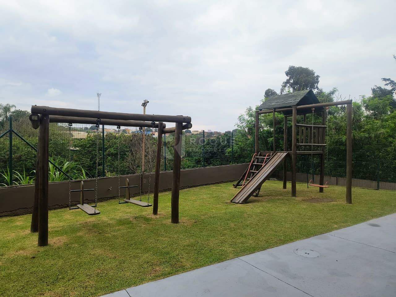 Apartamento para aluguel no bairro Vila Teixeira Marques: playground