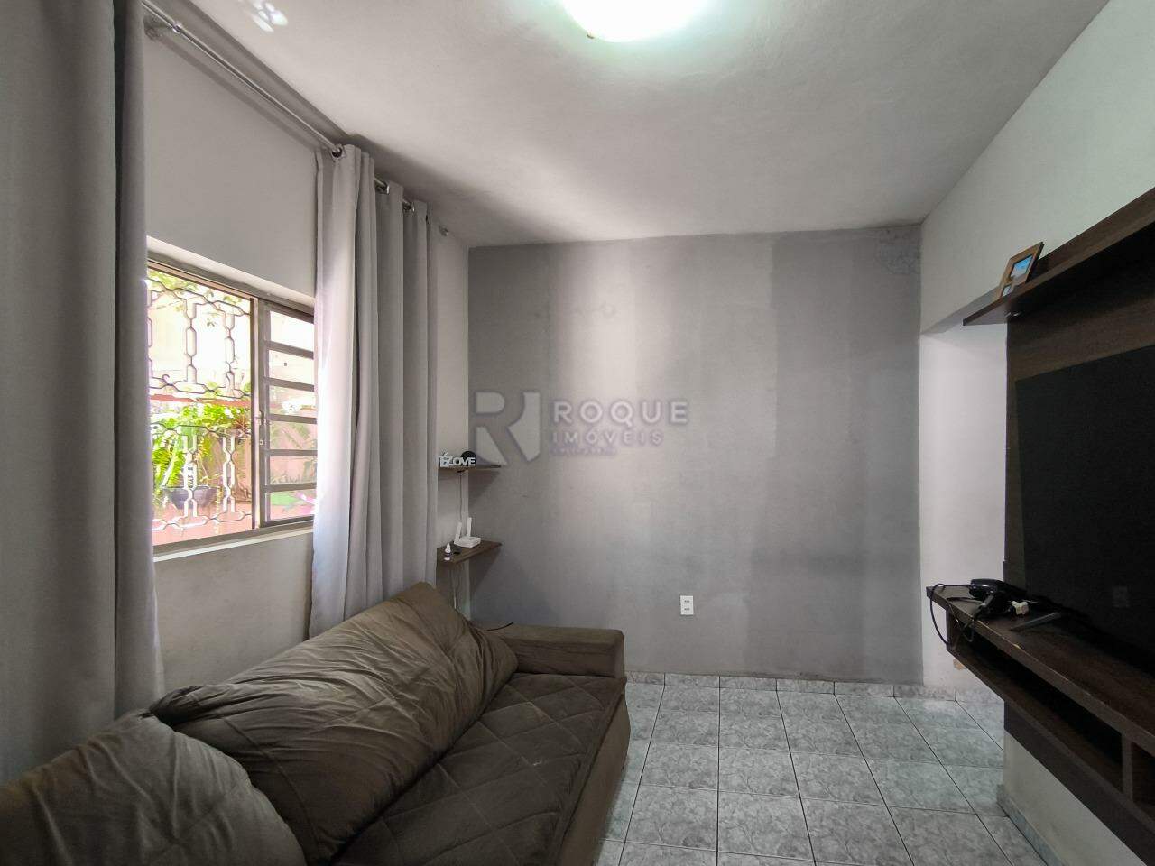 Casa Residencial à venda no bairro Jardim Gustavo Peccinini: SALA DE ESTAR