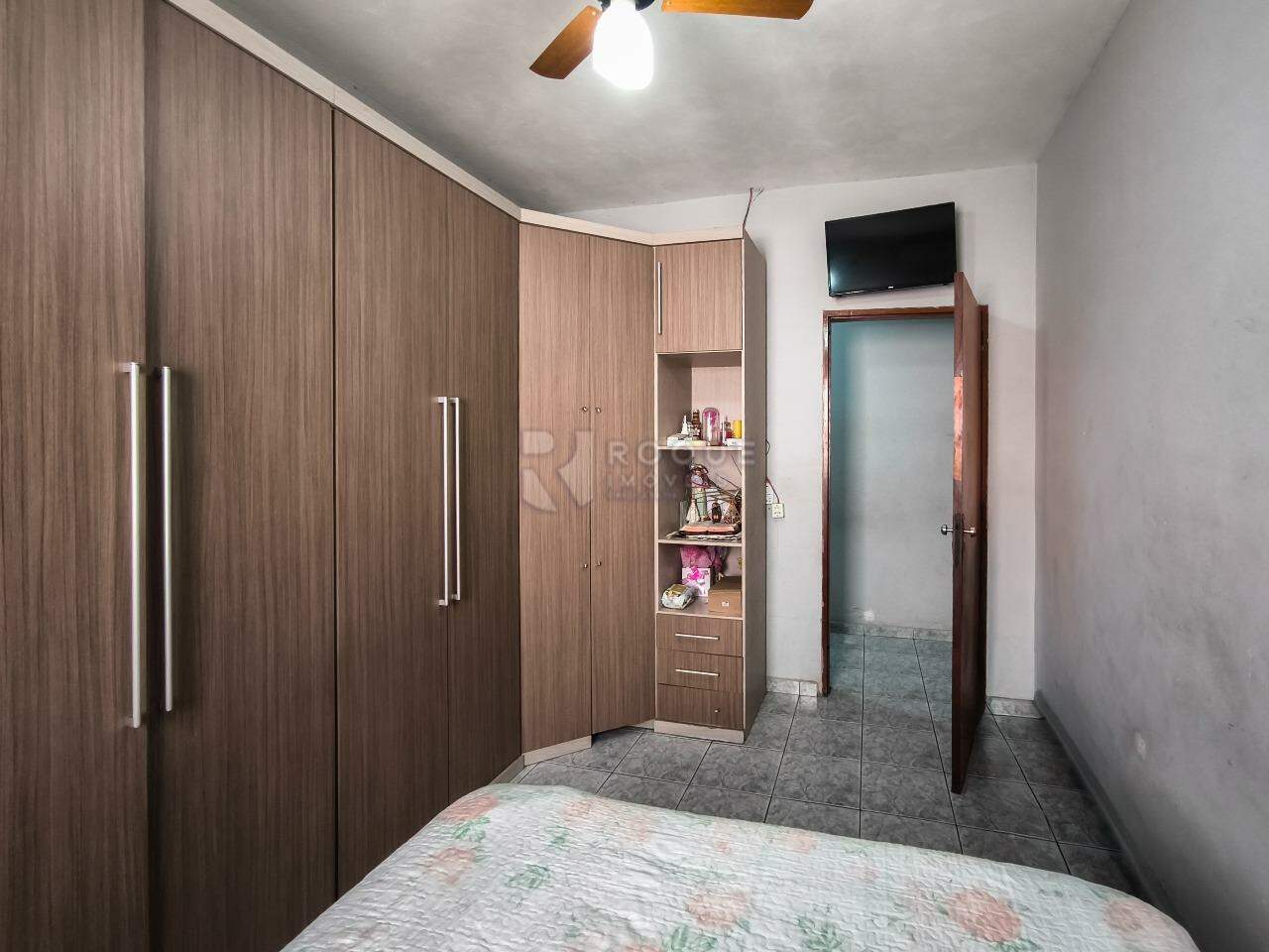 Casa Residencial à venda no bairro Jardim Gustavo Peccinini: DORMITÓRIO 2