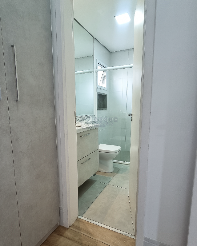 Casa em condomínio à venda no bairro Jardim Montezuma: 