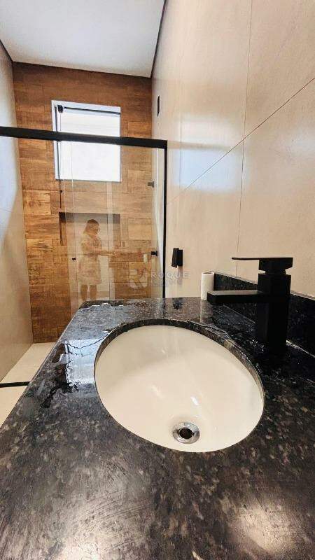 Casa em condomínio à venda no bairro Residenciais Fazenda Itapema: