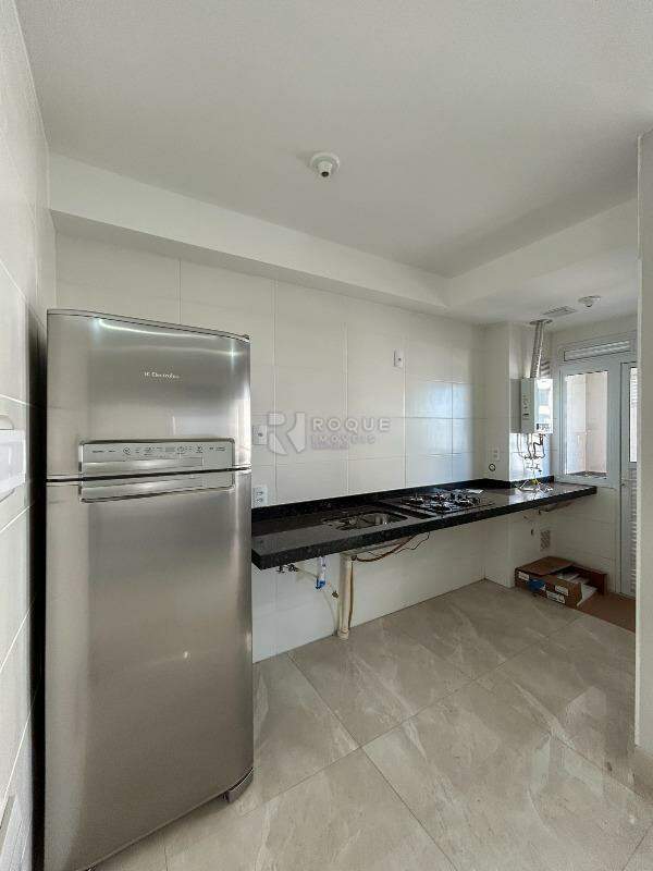 Apartamento para aluguel no bairro Chácara Boa Vista da Graminha: Cozinha