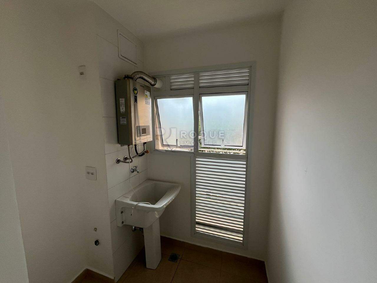 Apartamento para aluguel no bairro Jardim Senador Vergueiro: Lavanderia