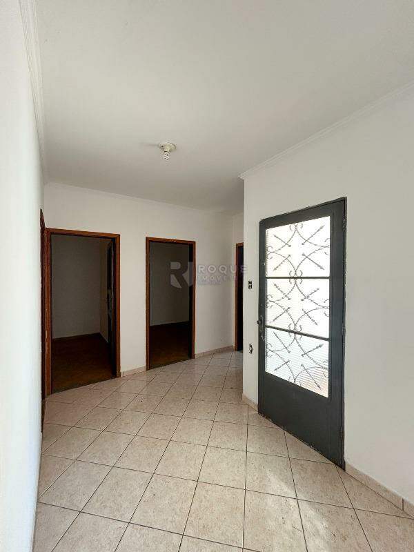 Casa Residencial para aluguel no bairro Parque Hippolyto: Hall 