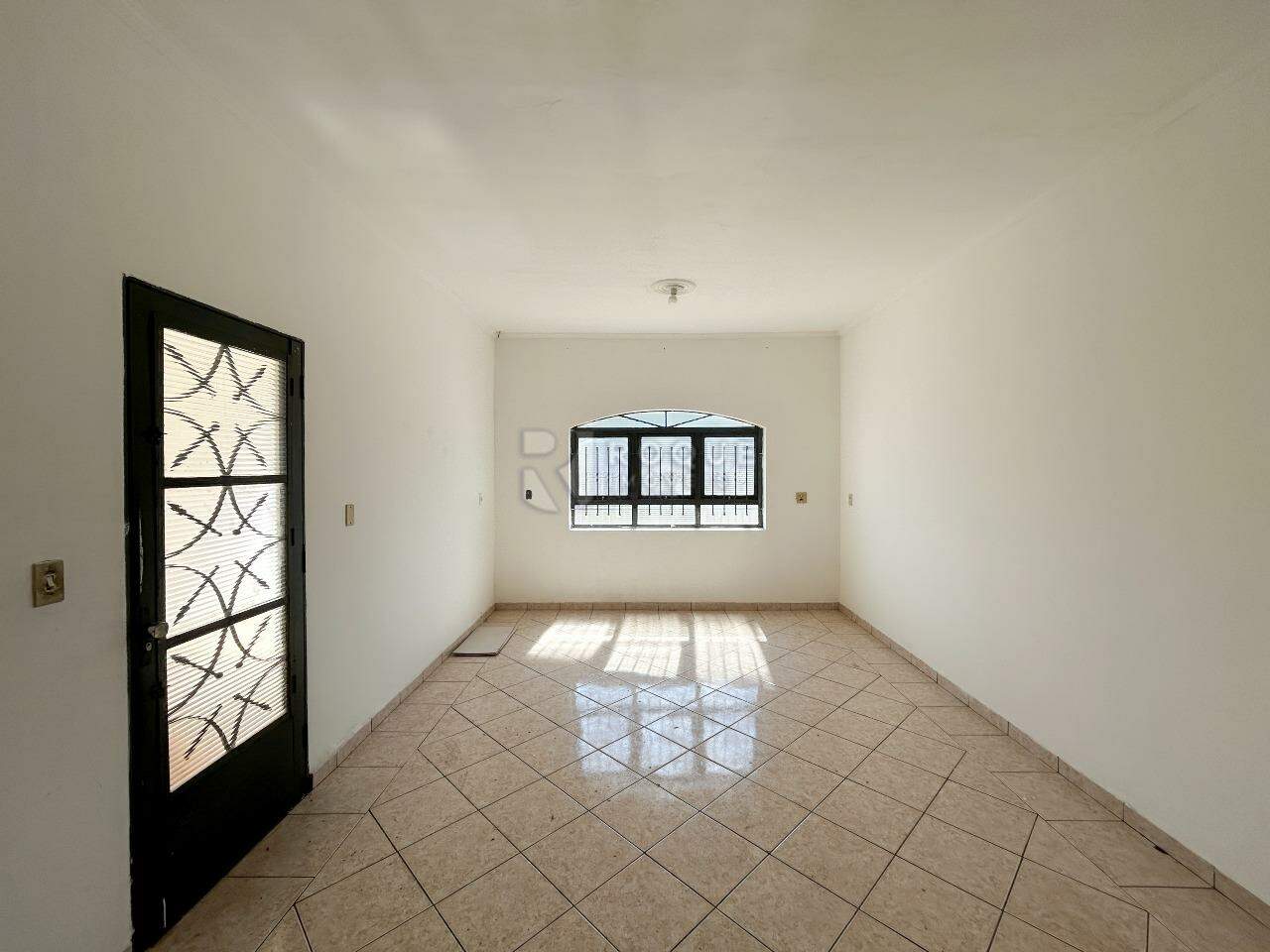 Casa Residencial para aluguel no bairro Parque Hippolyto: Sala 