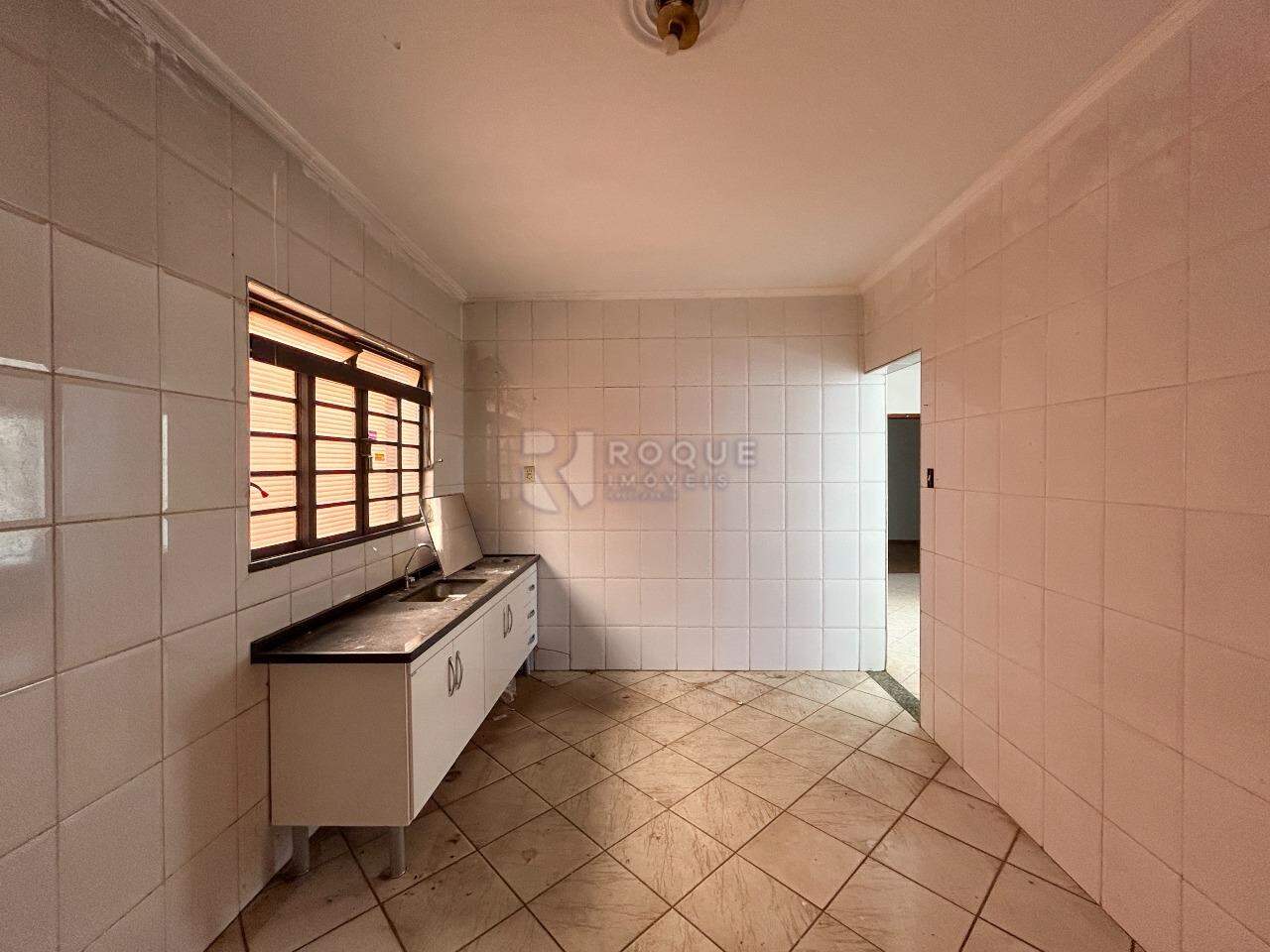 Casa Residencial para aluguel no bairro Parque Hippolyto: Cozinha 