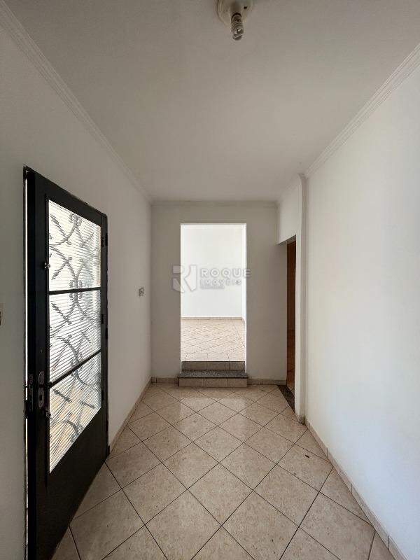Casa Residencial para aluguel no bairro Parque Hippolyto: Hall 