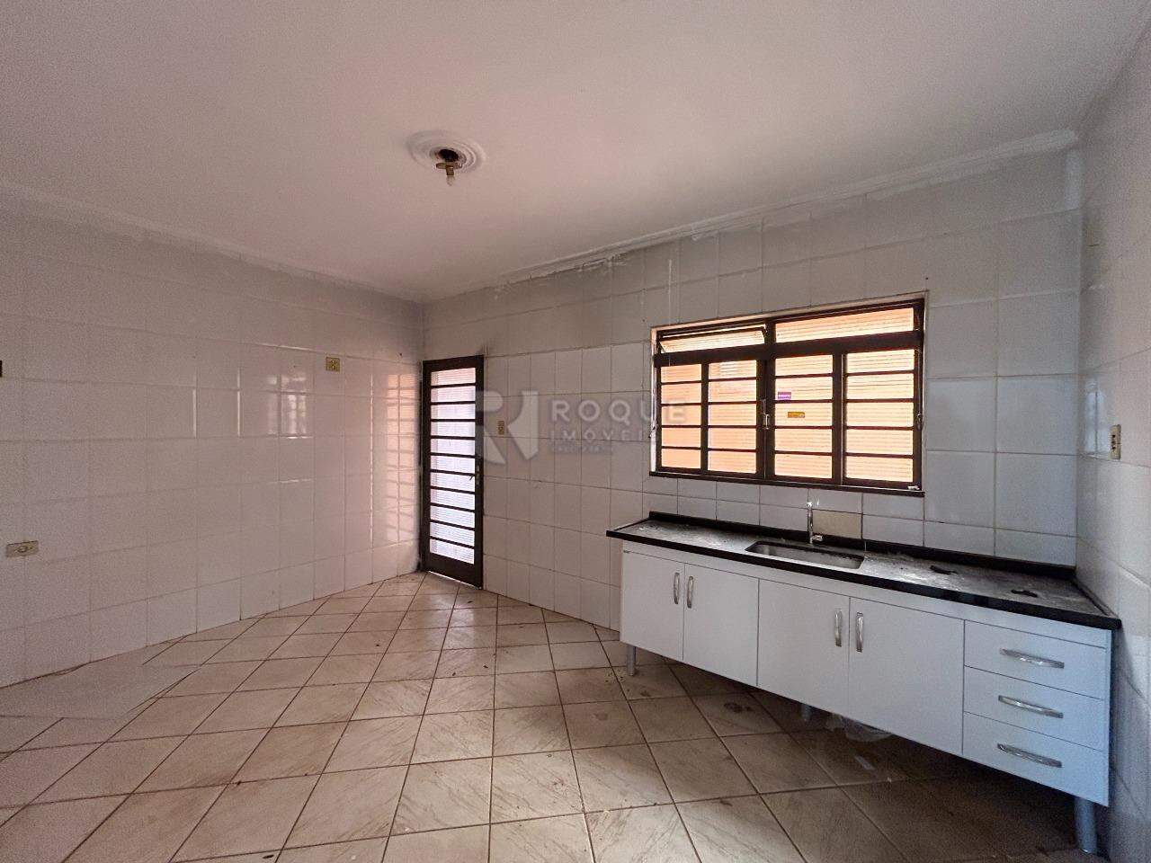 Casa Residencial para aluguel no bairro Parque Hippolyto: Cozinha 