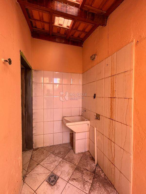 Casa Residencial para aluguel no bairro Parque Hippolyto: Área de serviço 
