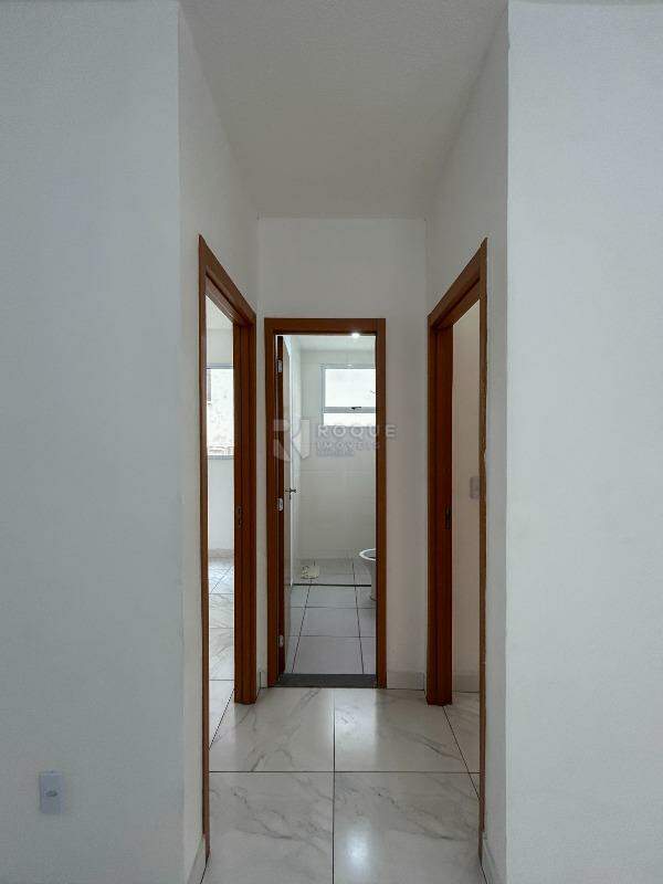 Apartamento para aluguel no bairro Fazenda Duas Barras: Hall