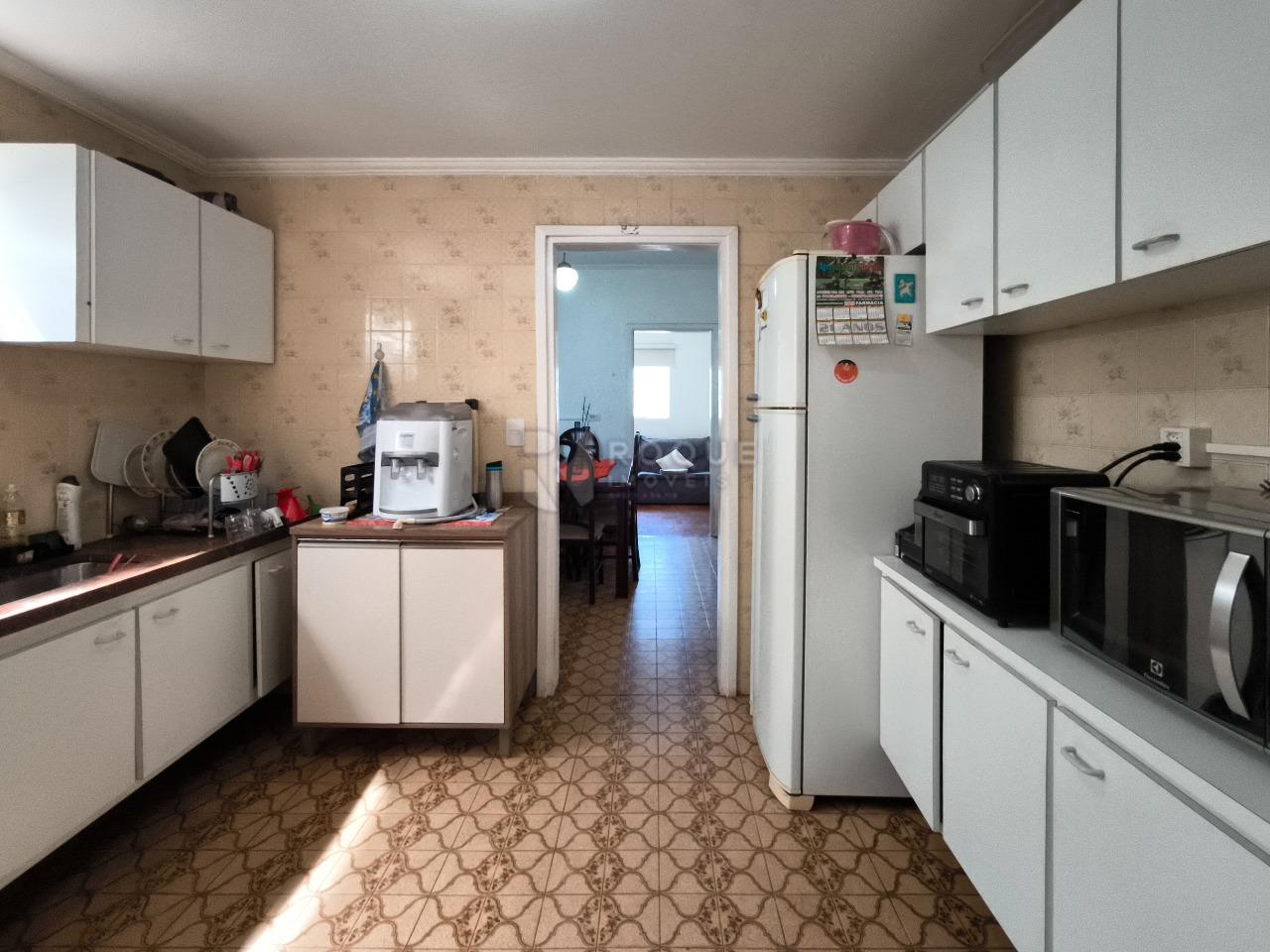 Casa Residencial à venda no bairro Vila Esteves: COZINHA