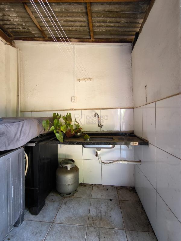Casa Residencial à venda no bairro Vila Esteves: LAVATÓRIO