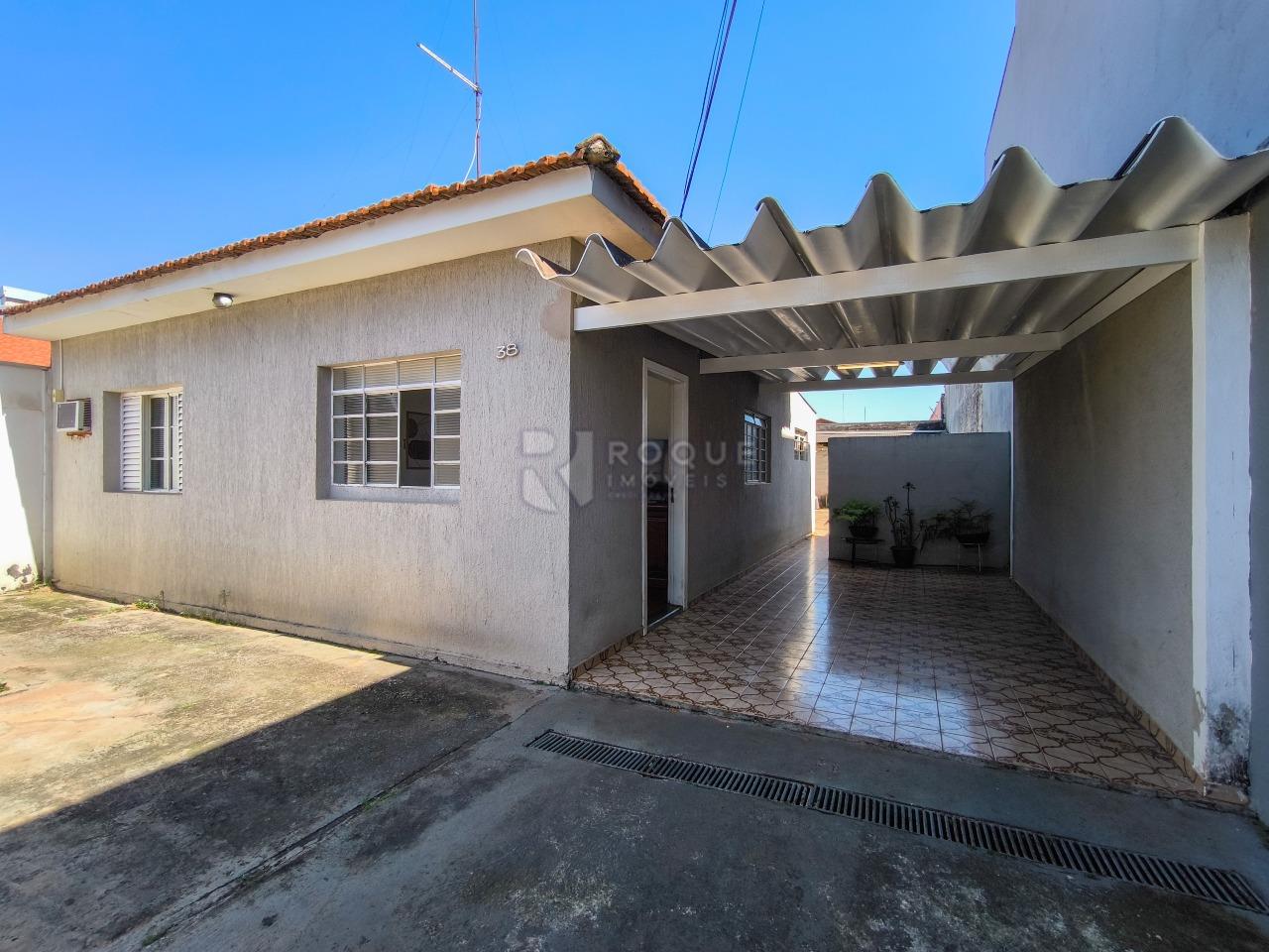 Casa Residencial à venda no bairro Vila Esteves: FRENTE