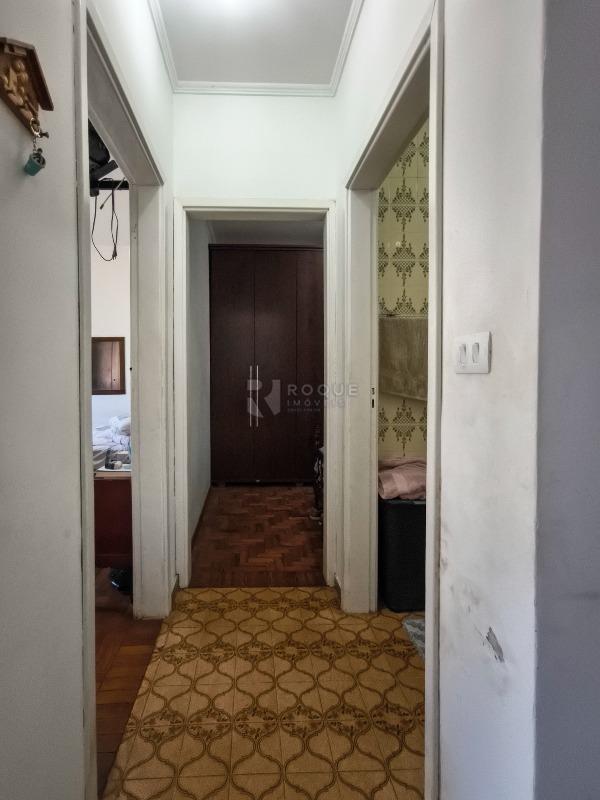 Casa Residencial à venda no bairro Vila Esteves: ÁREA DE CIRCULAÇÃO