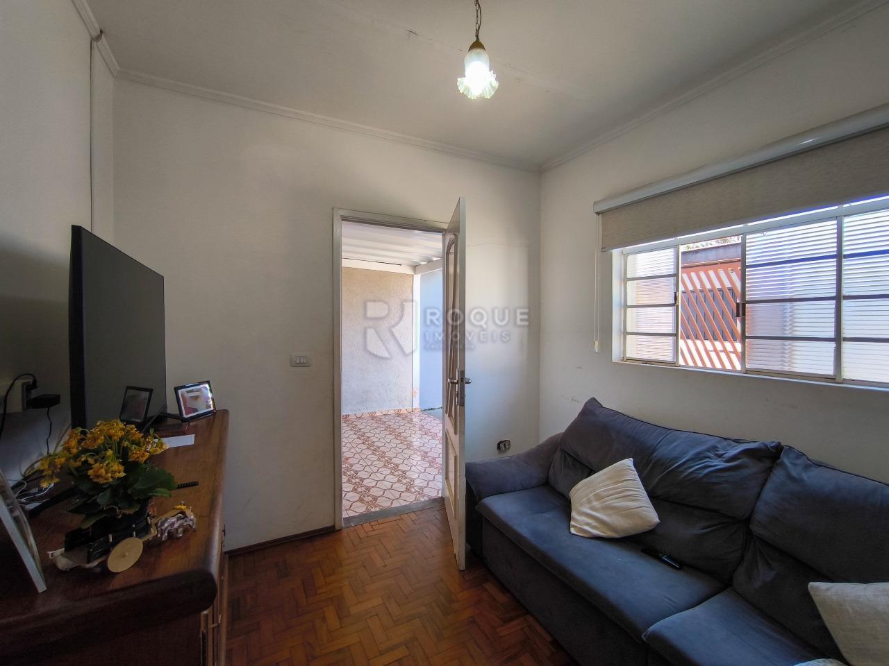 Casa Residencial à venda no bairro Vila Esteves: SALA DE ESTAR