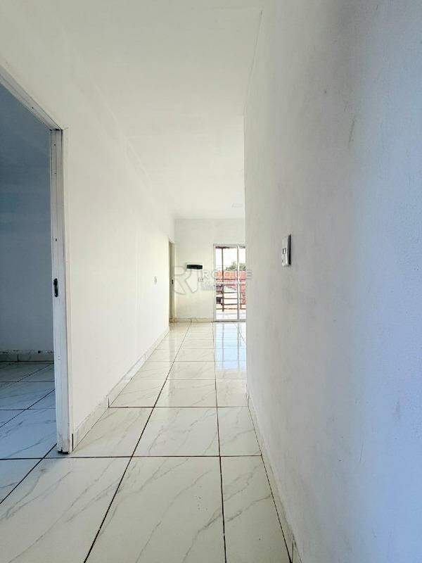Casa Residencial para aluguel no bairro Parque Residencial Abílio Pedro: Hall Superior