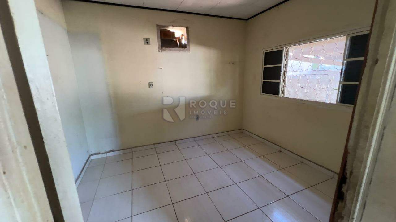Casa Residencial à venda no bairro Vila Castelar: Dormitório 01