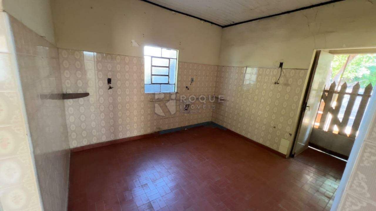 Casa Residencial à venda no bairro Vila Castelar: Cozinha