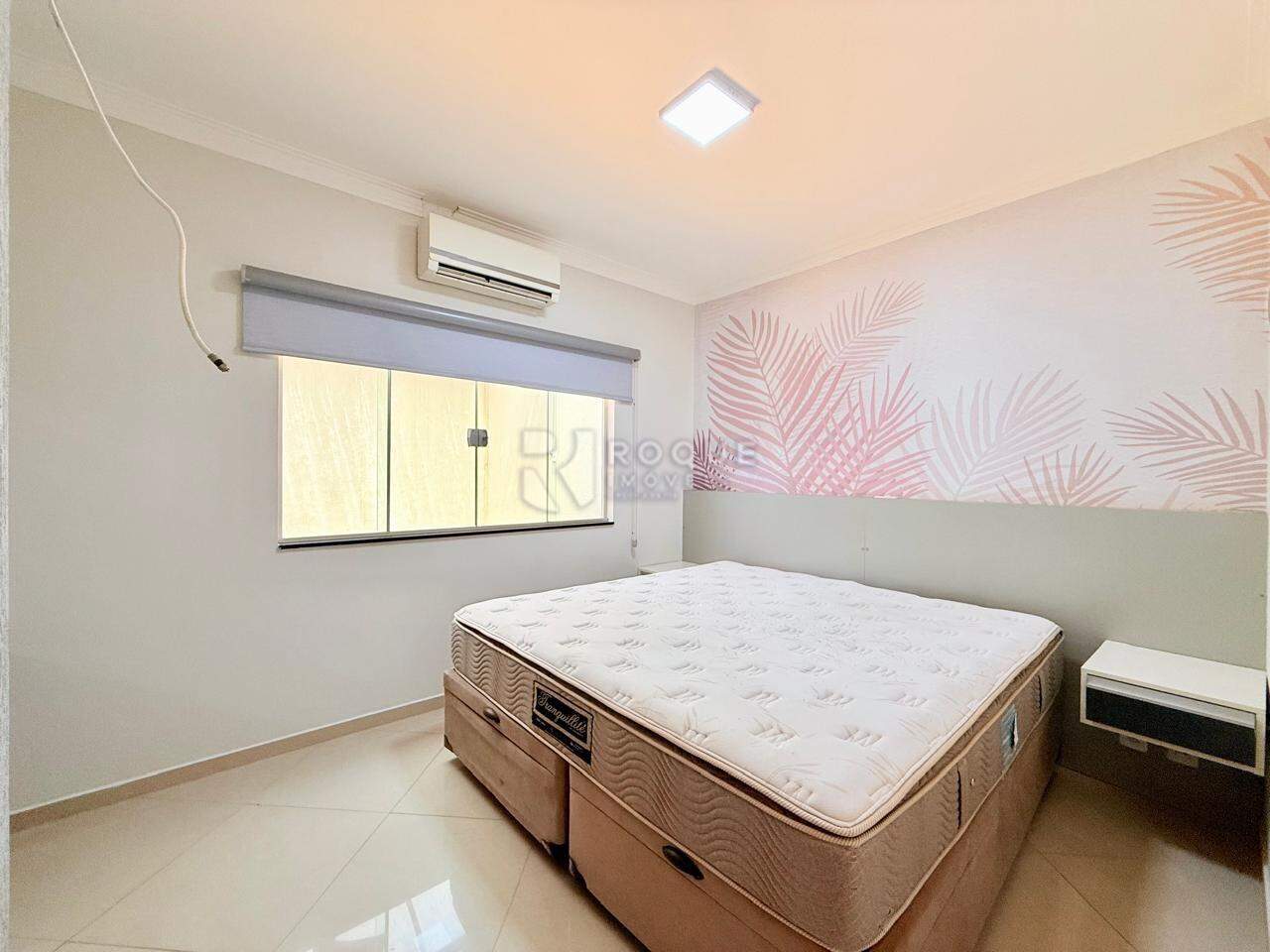 Casa em condomínio para aluguel no bairro Parque Residencial Roland: Dormitório 03