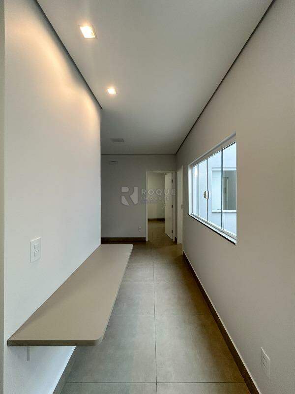 Casa Residencial para aluguel no bairro Jardim Morro Azul: Hall