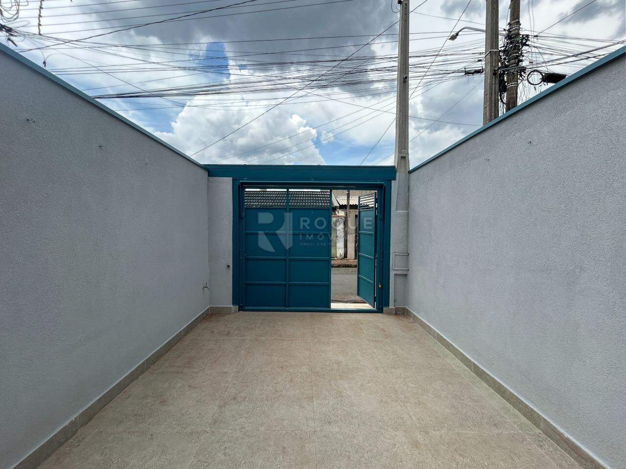 Casa Residencial para aluguel no bairro Jardim Morro Azul: Garagem