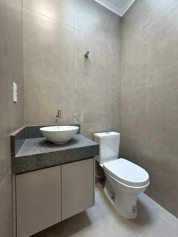 Casa Residencial para aluguel no bairro Jardim Morro Azul: Lavabo 