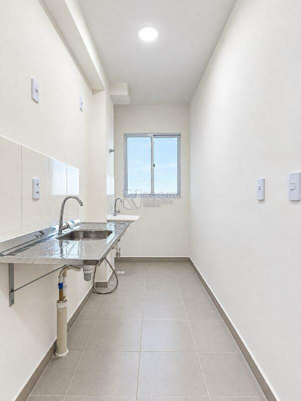Apartamento para aluguel no bairro Jardim Manacá: Cozinha