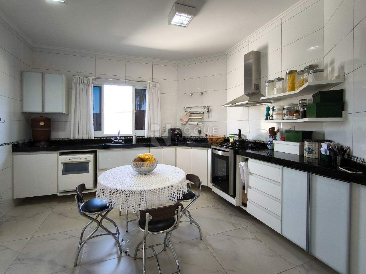 Casa em condomínio à venda no bairro Residencial Casalbuono: COZINHA