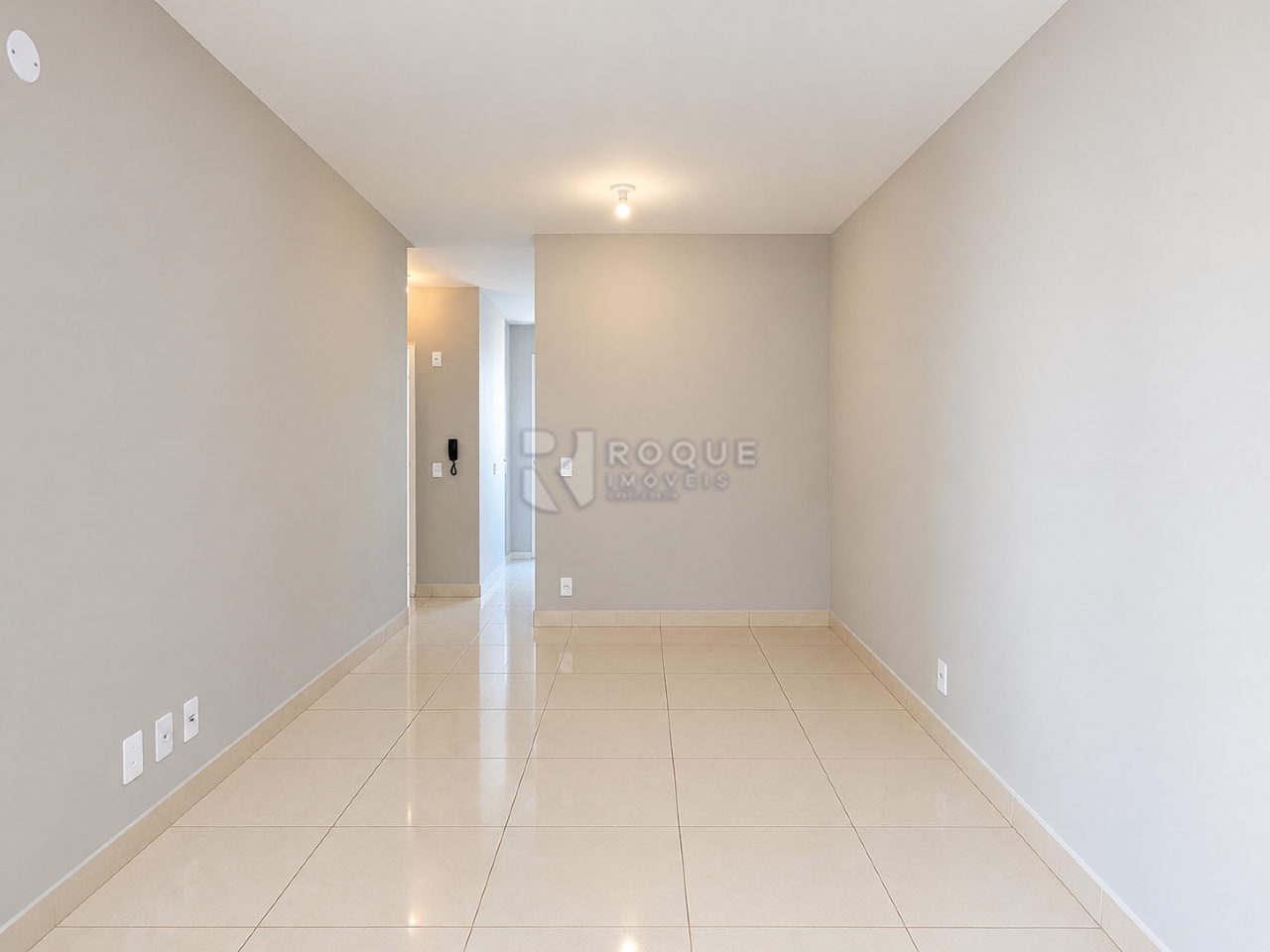 Apartamento para aluguel no bairro Residencial Rubi: Sala