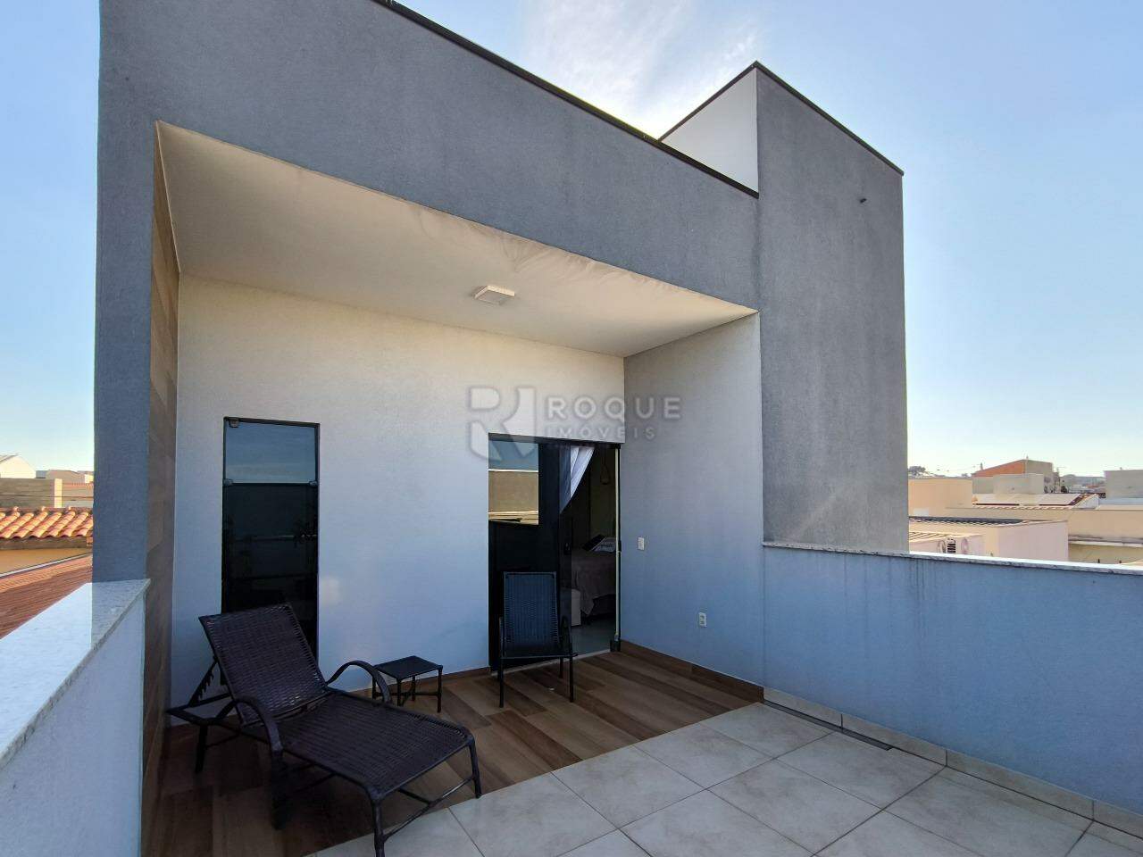 Casa Residencial à venda no bairro Jardim Campo Verde I: TERRAÇO DA SUÍTE