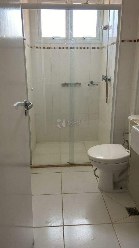 Apartamento à venda no bairro Jardim Residencial Francisco Cruãnes: Wc Social