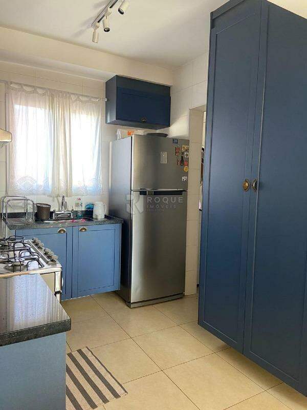 Apartamento à venda no bairro Jardim Residencial Francisco Cruãnes: Cozinha