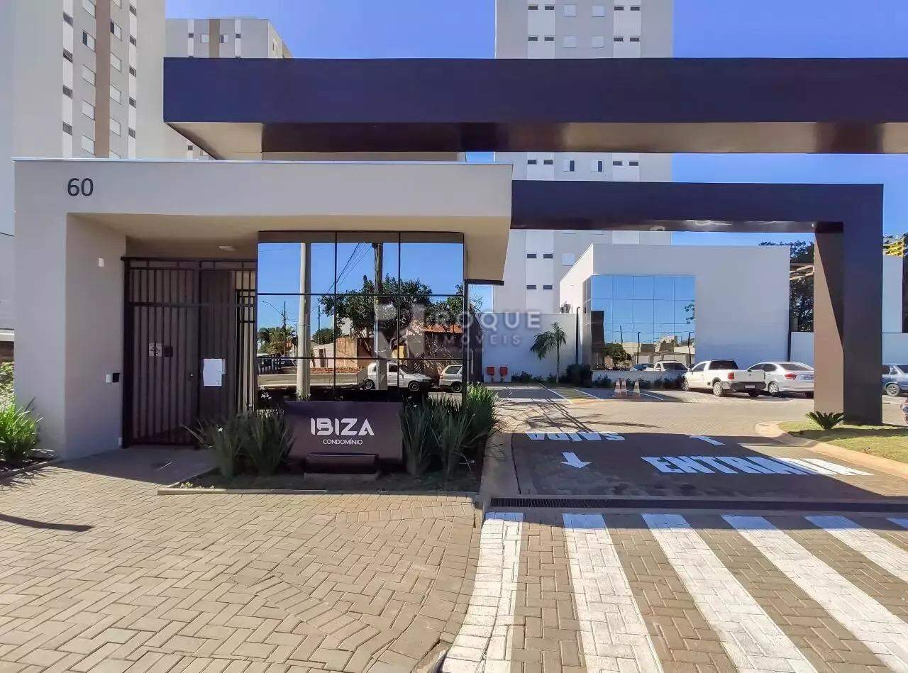 Apartamento para aluguel no bairro Jardim Santa Adélia: Fachada