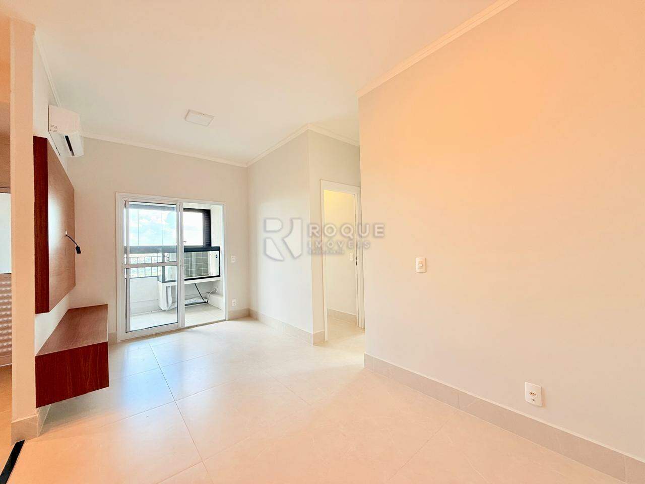 Apartamento para aluguel no bairro Jardim Santa Adélia: Sala