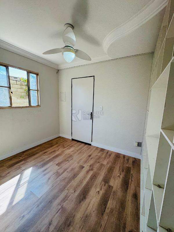 Apartamento à venda no bairro Parque Residencial Abílio Pedro: Sala