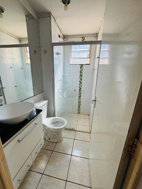 Apartamento à venda no bairro Parque Residencial Abílio Pedro: WC Social