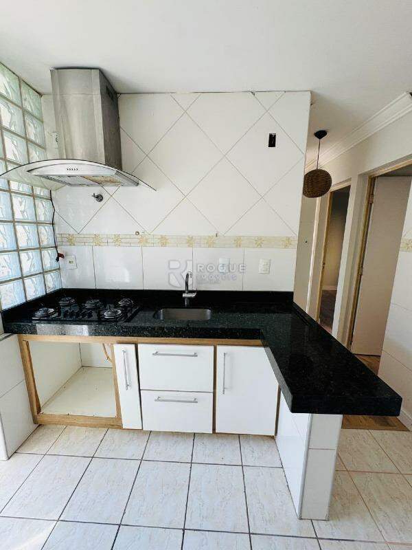 Apartamento à venda no bairro Parque Residencial Abílio Pedro: Cozinha