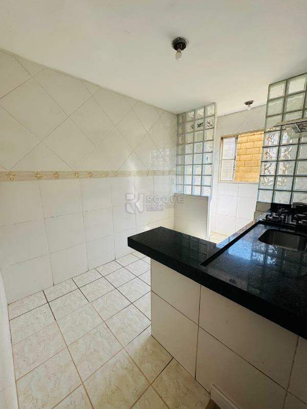 Apartamento à venda no bairro Parque Residencial Abílio Pedro: Cozinha