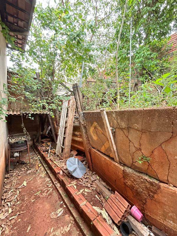 Casa Residencial para aluguel no bairro Jardim Piratininga: Fundo 