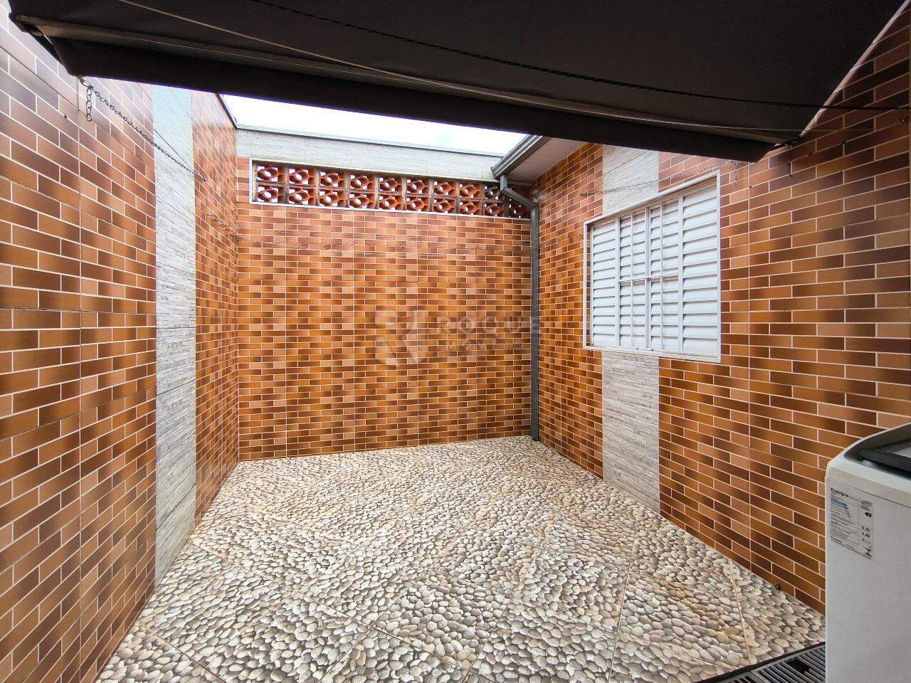 Casa Residencial à venda no bairro Jardim Nova Conquista: QUINTAL